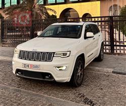 جیپ گراند شیرۆکی